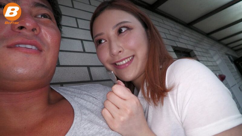 BF-672 Chuyện tình giữa chị hàng xóm dâm đãng và thanh niên cu bự