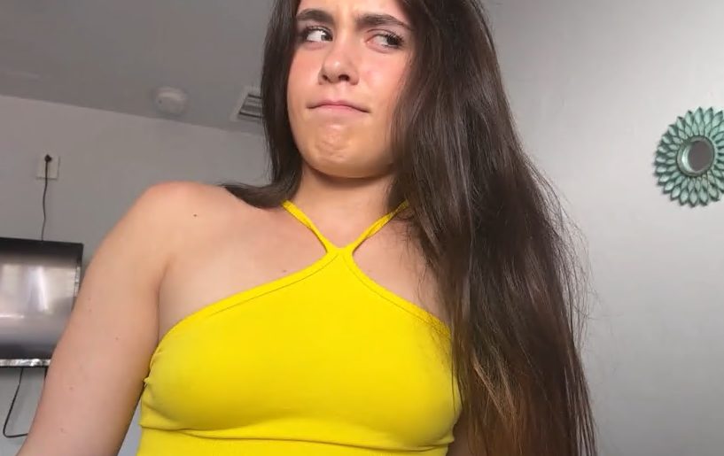 Cô em kế dùng tình dục để kiểm tra thể lực anh trai