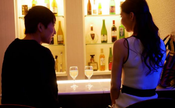 JUQ-285 Câu chuyện về những bà nội trợ dâm đãng