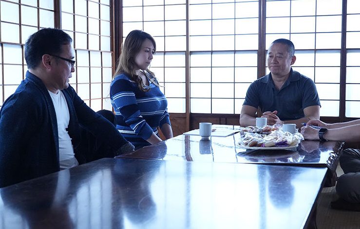 JUR-469 Cuộc họp mặt kỳ lạ của hội hàng xóm