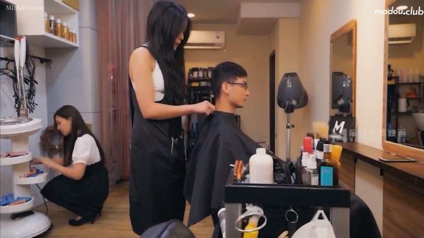 MDWP0004 Tuyệt chiêu mây mưa tại tiệm tóc của mỹ nhân