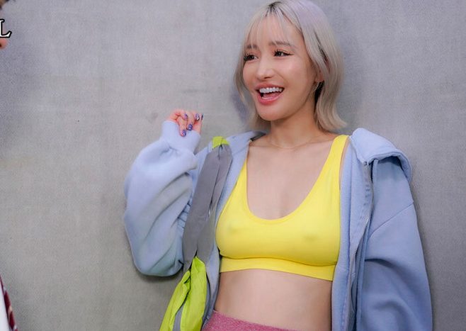 ROYD-288 Chị hàng xóm dâm không thích mặc áo ngực