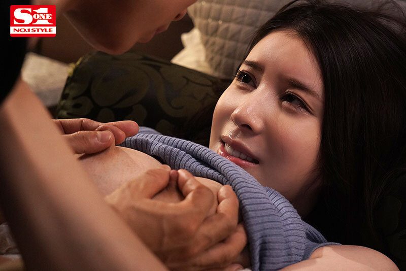 SONE-097 Bạn trai cũ cho uống thuốc kích dục và đụ cả đêm