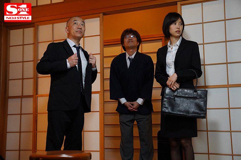 SSIS-145 Nữ thư ký bị chịch tơi tả khi đi công tác